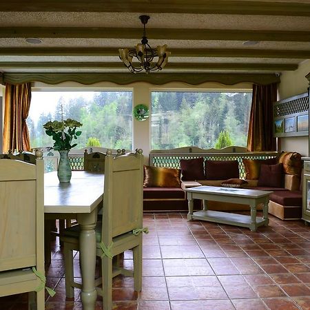 Vila Horia Bradet Săcele Εξωτερικό φωτογραφία