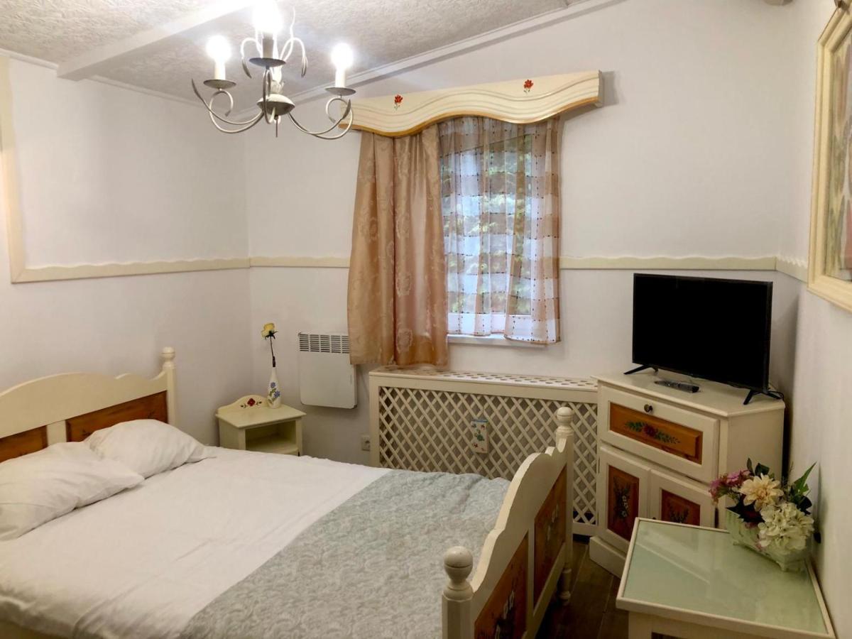 Vila Horia Bradet Săcele Εξωτερικό φωτογραφία